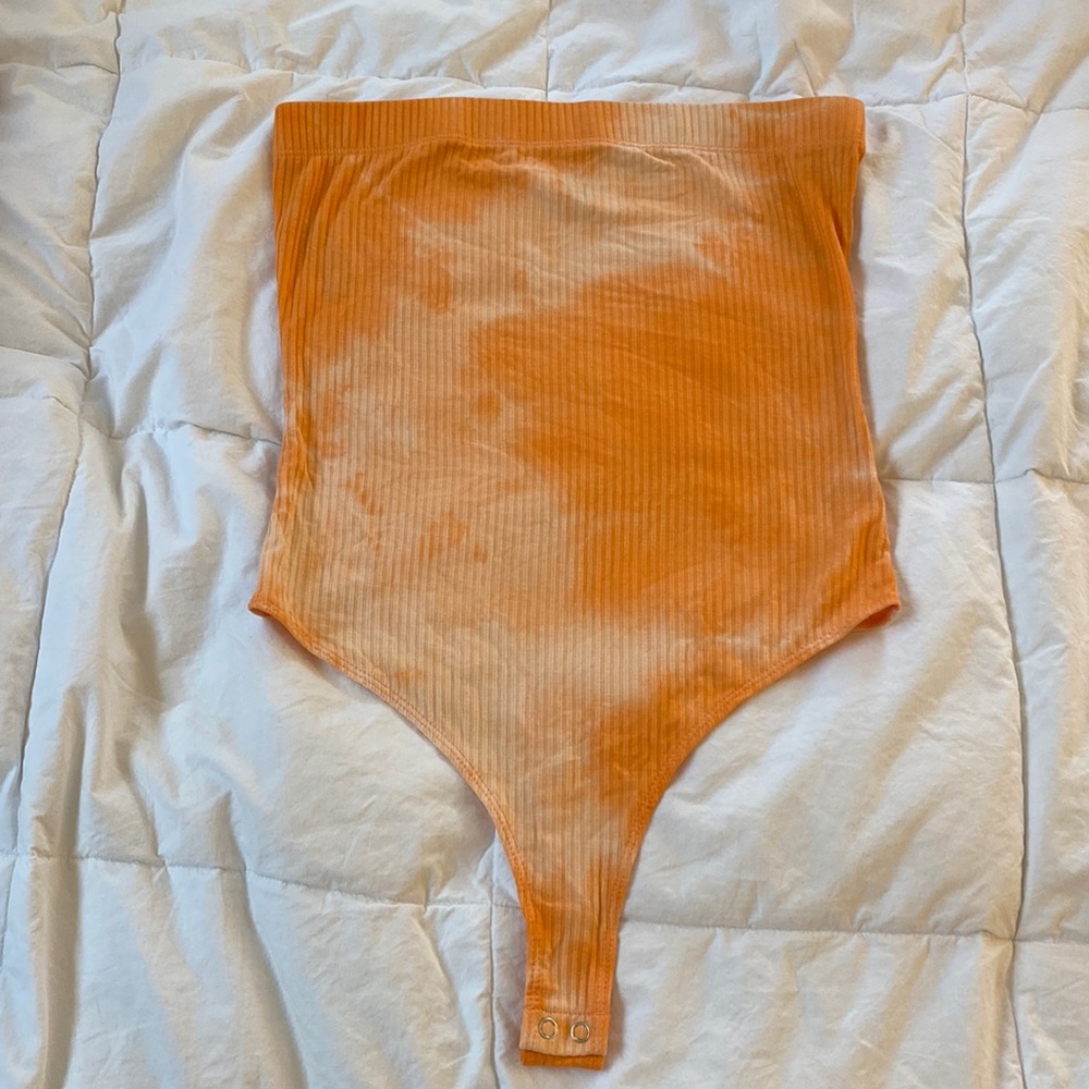 ORANGE BODY SUIT